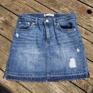 Levi’s denim skirt